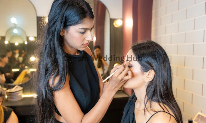 GlamBlush Best Makeup Academy